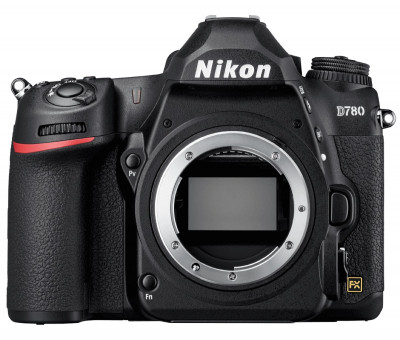 Nikon D780 Body + SD 64GB 800x Pro